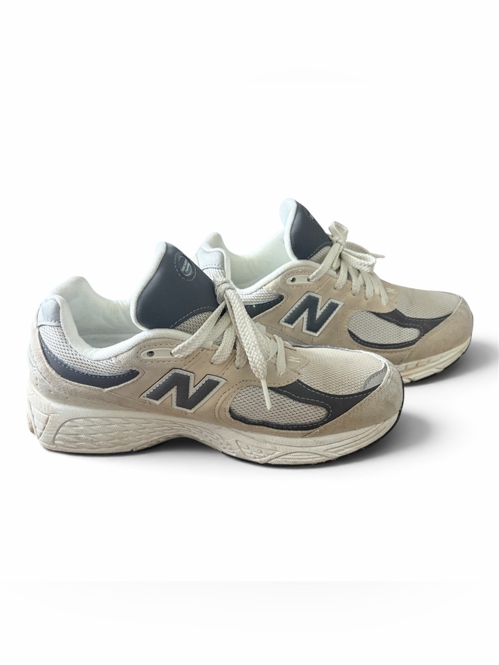 New Balance 2002R Sneakers GC2002FA Sandstone/Magnet Size 4Y Youth / 5.5 Women's